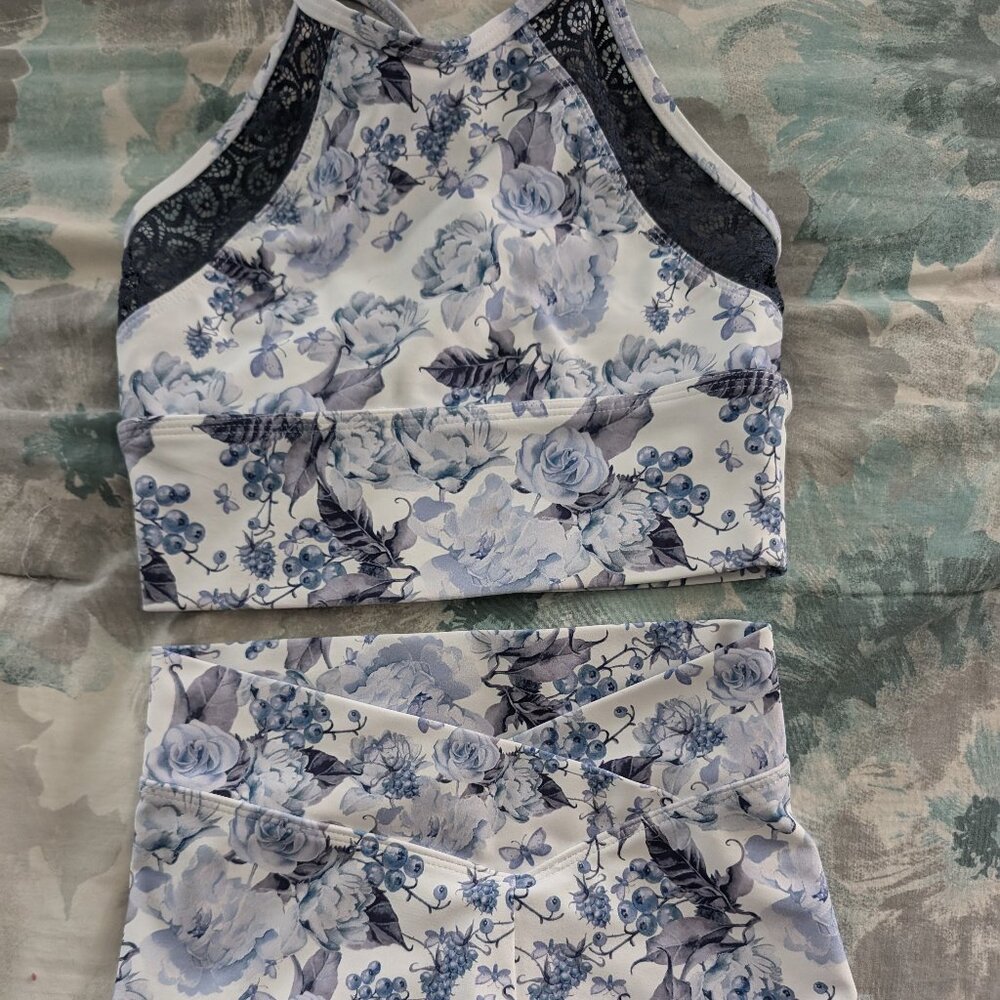 Danse. De Paris 2 pc Dance Set
